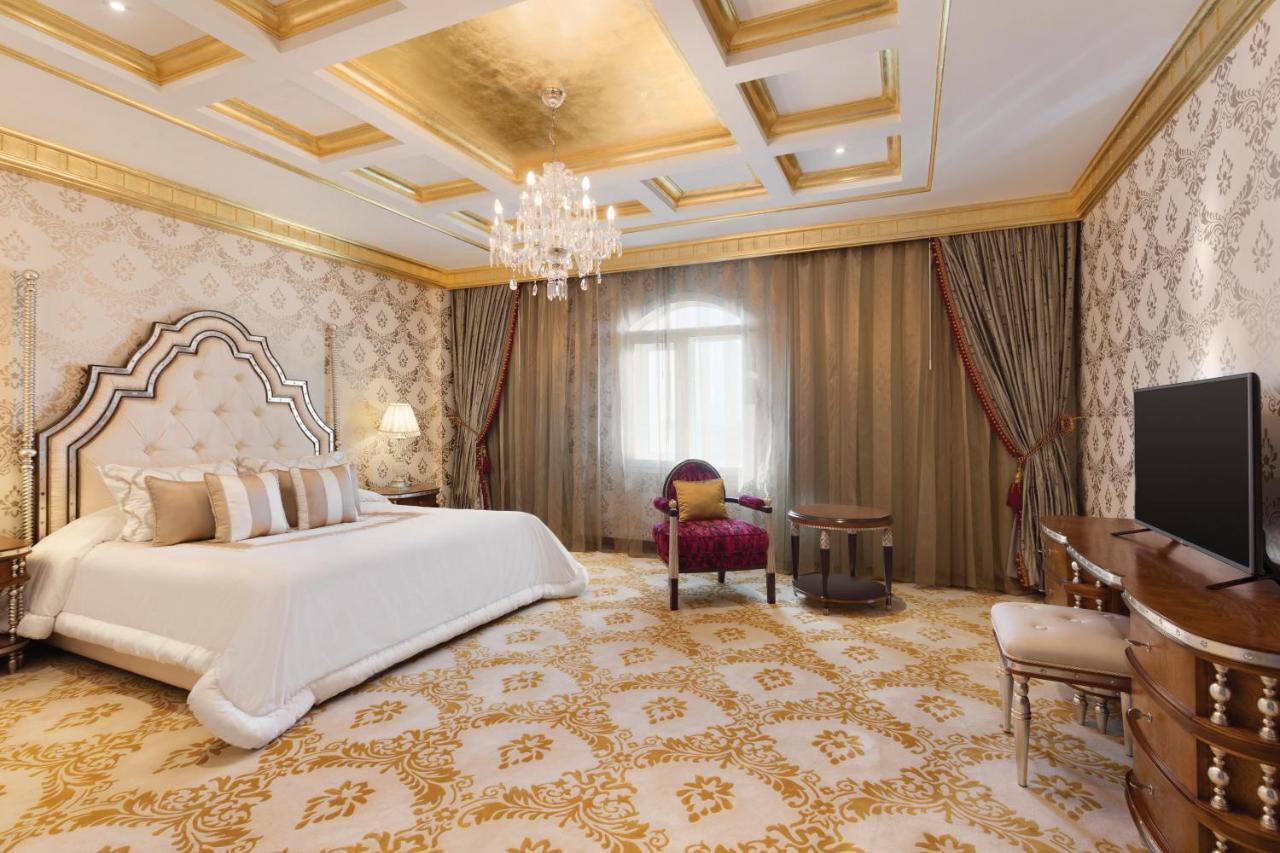 Grand Regency Doha, Trademark Collection By Wyndham Bagian luar foto