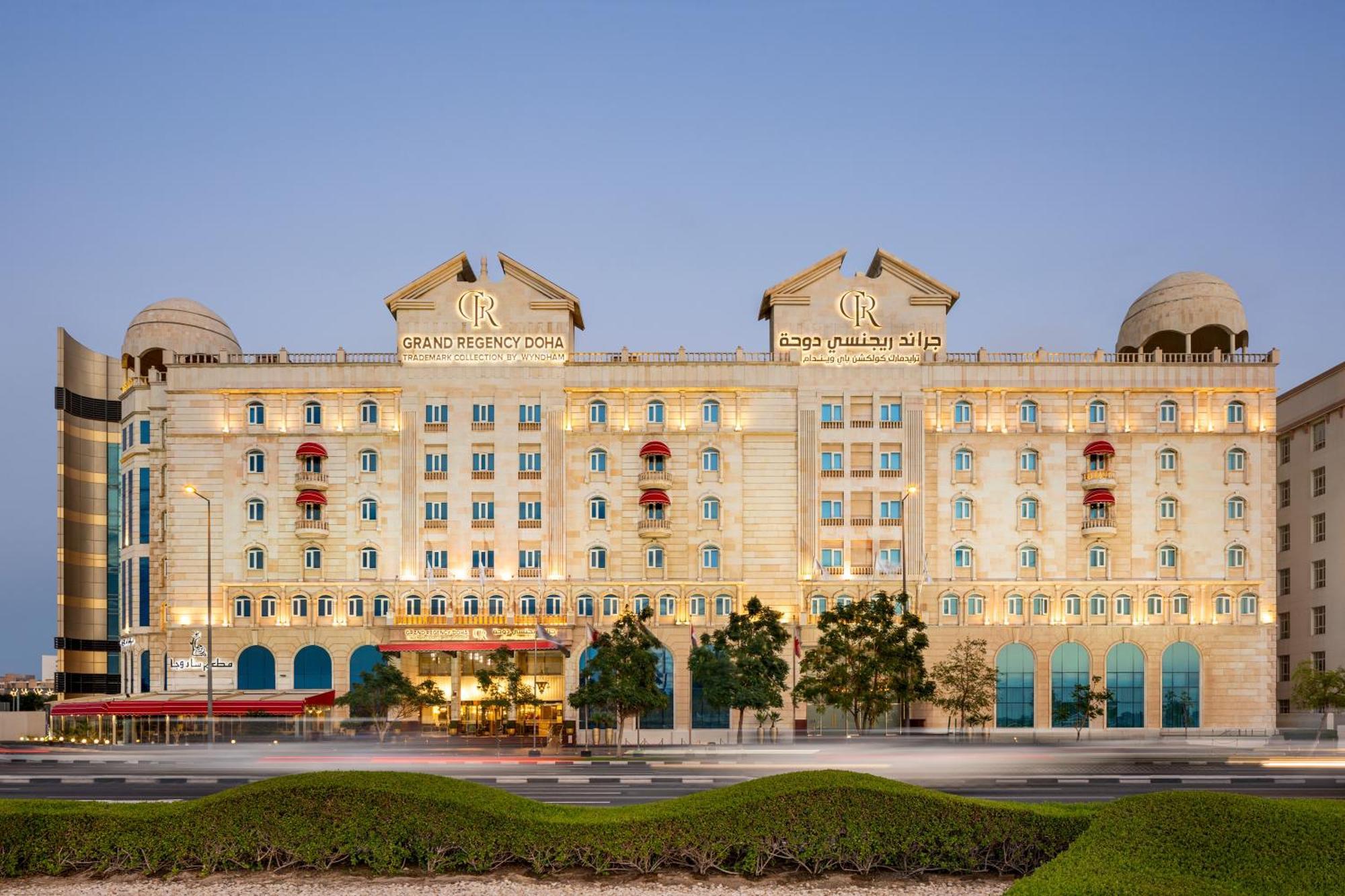 Grand Regency Doha, Trademark Collection By Wyndham Bagian luar foto The Fairmont Hotel in the Emirates
